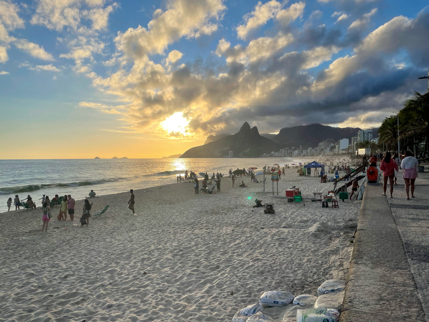 7 initial observations from my first 10 days in Rio de Janeiro